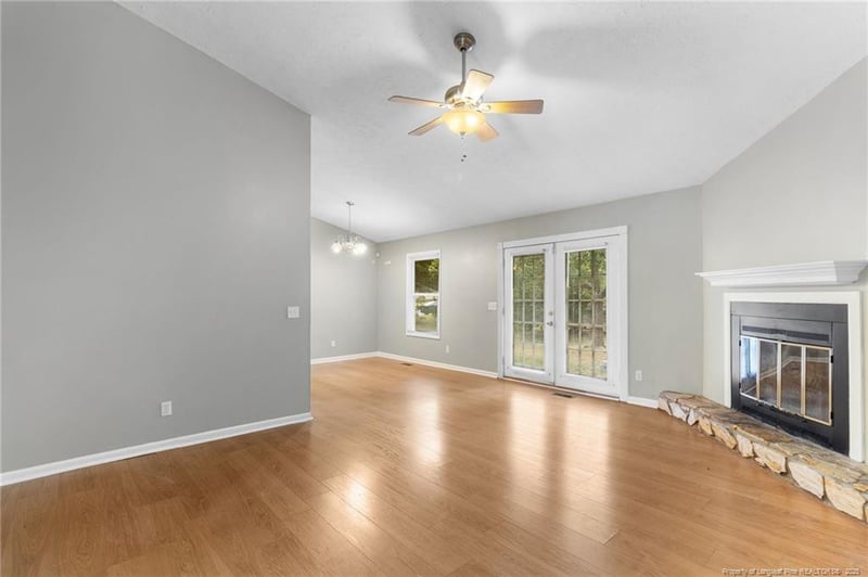 7025 Pantego Dr, Fayetteville, NC 28314