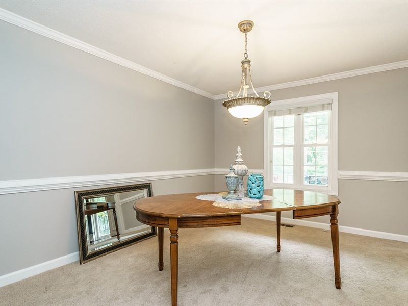7025 Robbie Dr, Raleigh, NC 27607