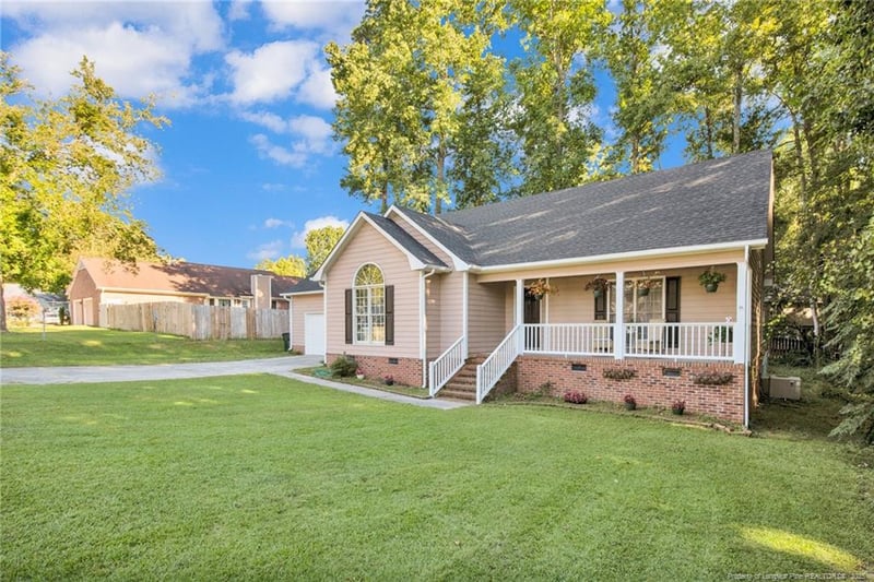 7025 Rockridge Ln, Fayetteville, NC 28306
