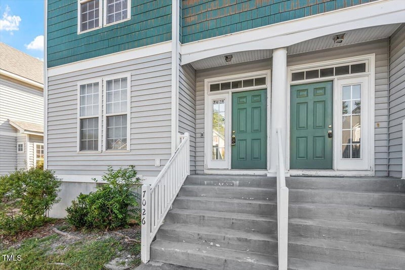 7026 Jeffreys Creek Ln, Raleigh, NC 27616