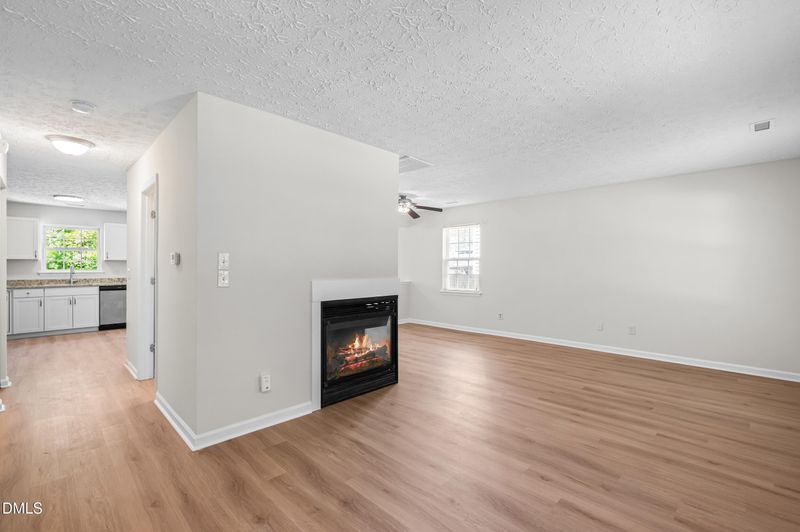7029 Jeffreys Creek Ln, Raleigh, NC 27616