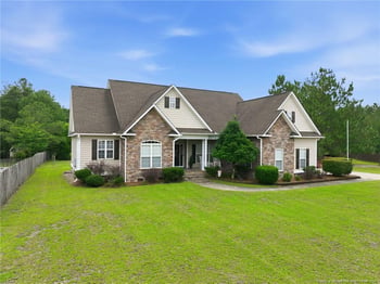 7029 Pope Cashwell Ct, Hope Mills, NC 28348