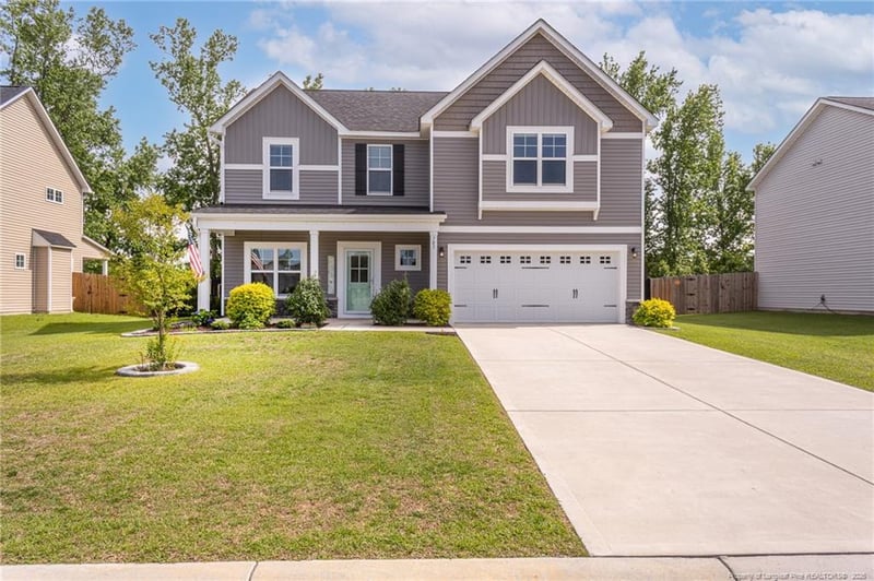 703 Amusement Dr, Hope Mills, NC 28348