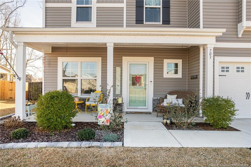 703 Amusement Dr, Hope Mills, NC 28348