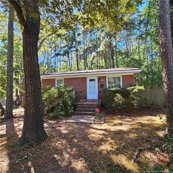 703 Bennett St, Sanford, NC 27330