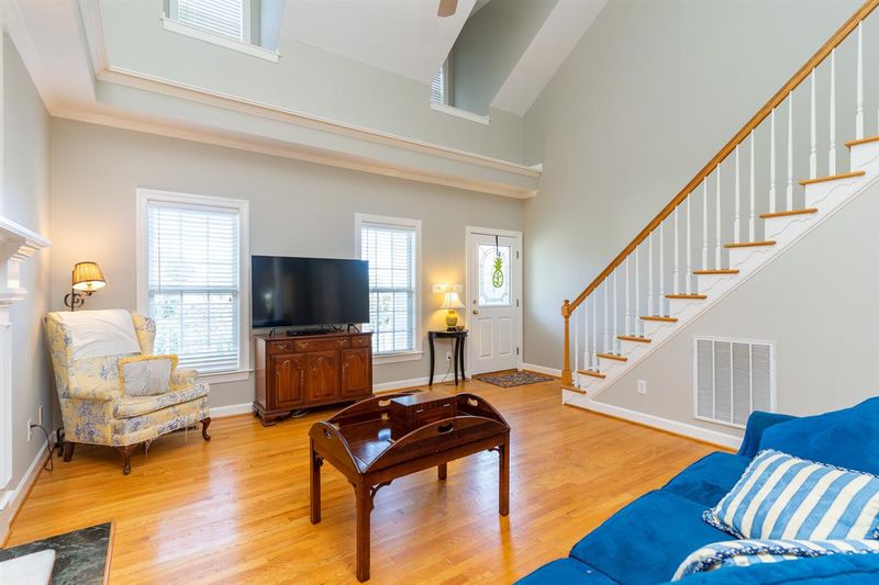 703 Cameron Glen Dr, Apex, NC 27502