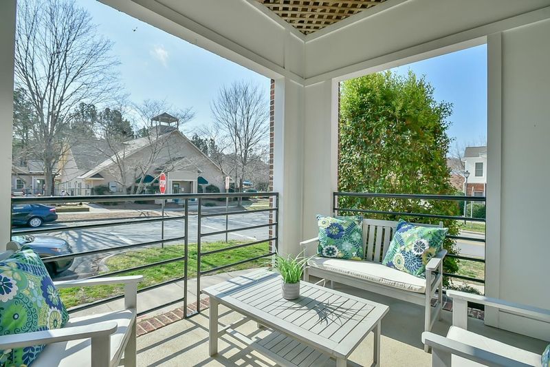 703 Copperline Dr #207, Chapel Hill, NC 27516