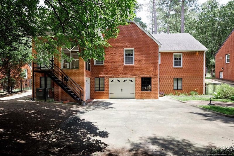 703 Glenwood Dr, Fayetteville, NC 28305