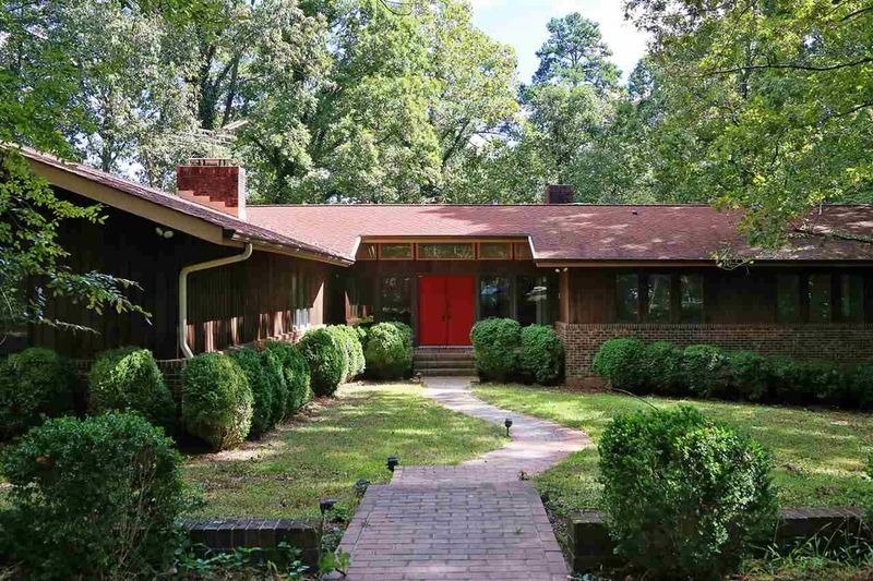 703 Greenwood Rd, Chapel Hill, NC 27514