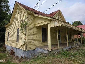 703 Holt St W, Mebane, NC 27302