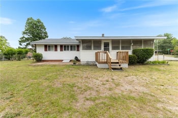 703 Moriston Rd, Fayetteville, NC 28314