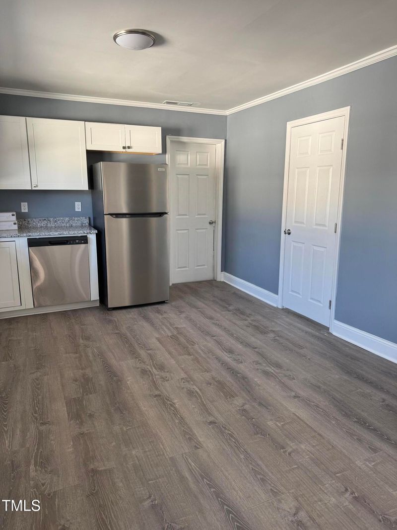 703 Richmond Ave, Burlington, NC 27217