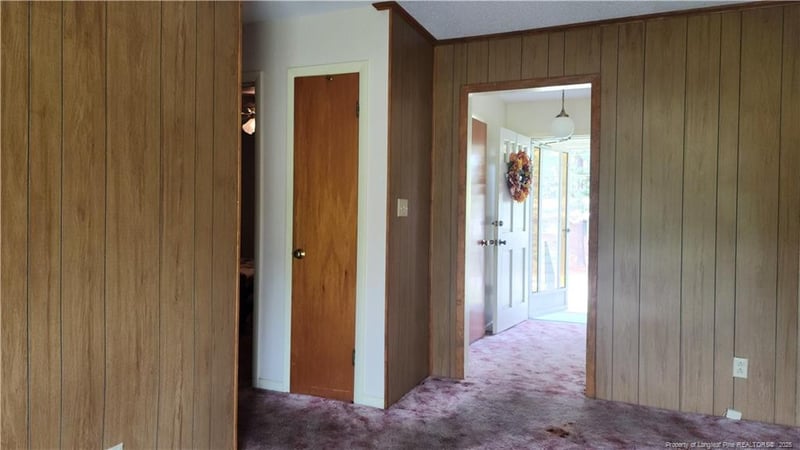 703 Roundtree Dr, Fayetteville, NC 28303