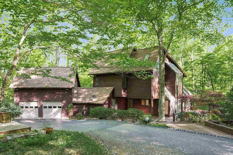7030 Eastridge Dr, Apex, NC 27539