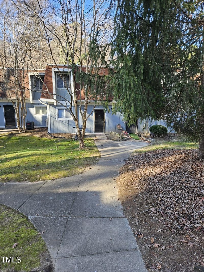 7030 Longstreet Dr #A, Raleigh, NC 27615