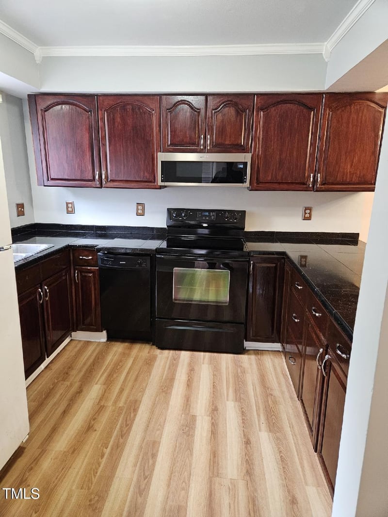 7030 Longstreet Dr #A, Raleigh, NC 27615
