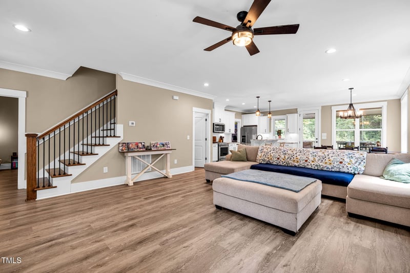 7032 Oakville Ln, New Hill, NC 27562