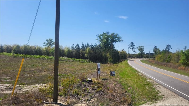 7034 Pocosin St, Fayetteville, NC 28312