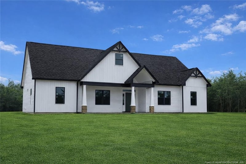 7034 Pocosin St, Fayetteville, NC 28312