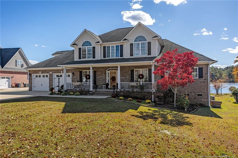 7037 Mariners Landing Dr, Fayetteville, NC 28306