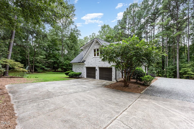7037 Meadow Gate Dr, Apex, NC 27502