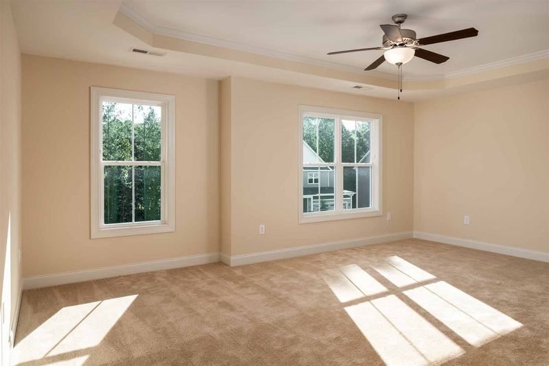 7037 Vanover Dr, Raleigh, NC 27604