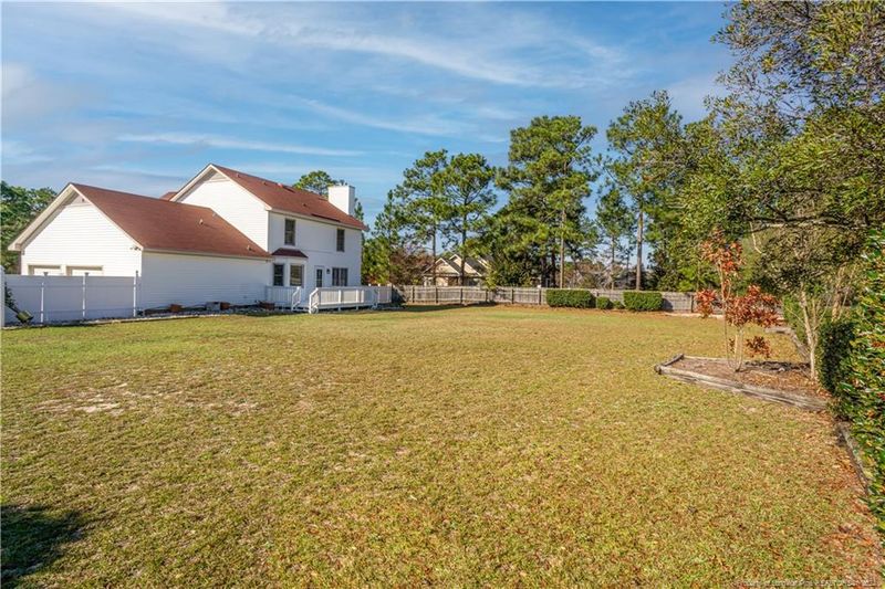 7038 Bucktail Rd, Fayetteville, NC 28311