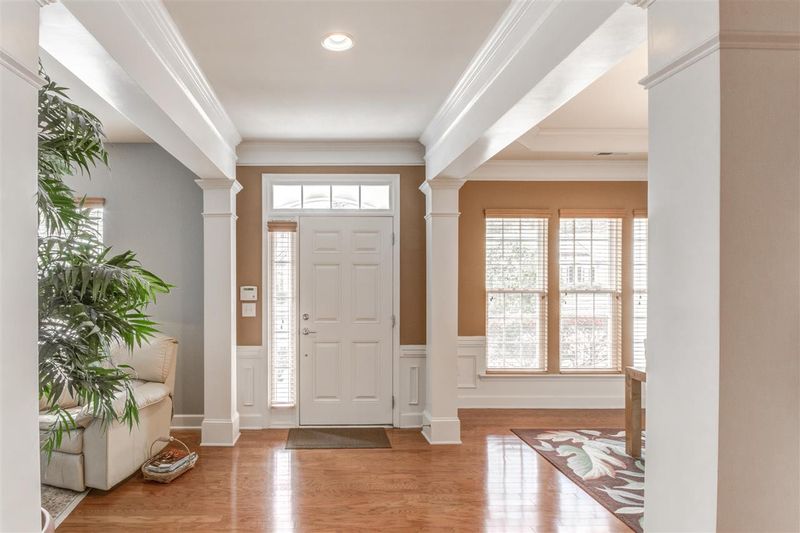 704 Arbor Brook Dr, Cary, NC 27519