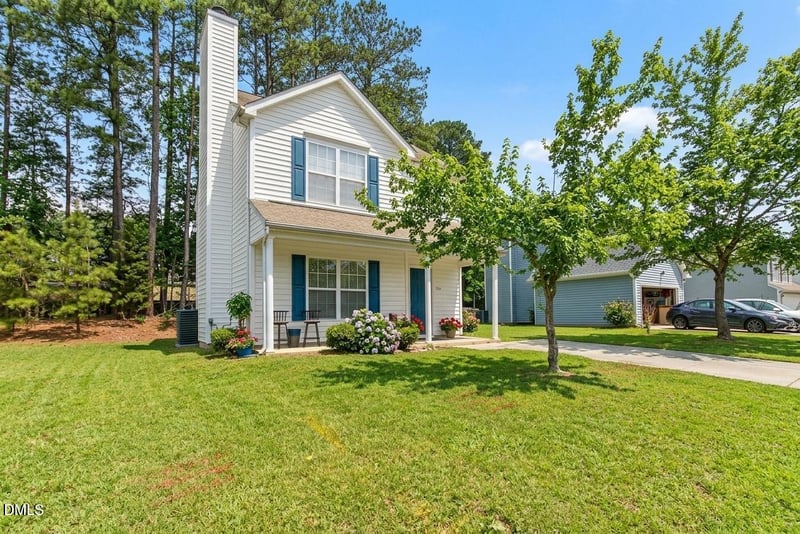 704 Big Twig Ln, Durham, NC 27703