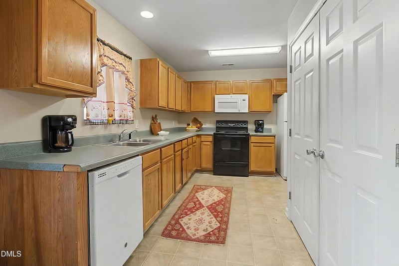 704 Big Twig Ln, Durham, NC 27703