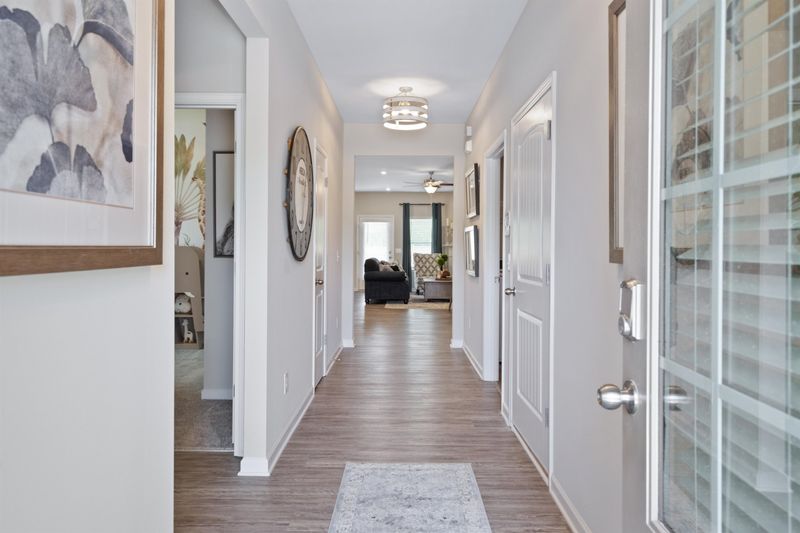 704 Biltmore Dr, Sanford, NC 27332