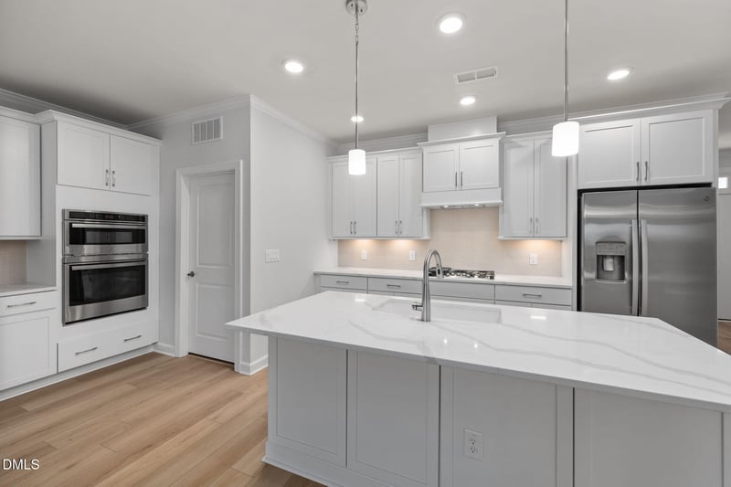 704 Blackpool Dr, Durham, NC 27703