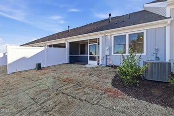 704 Blackpool Dr, Durham, NC 27703