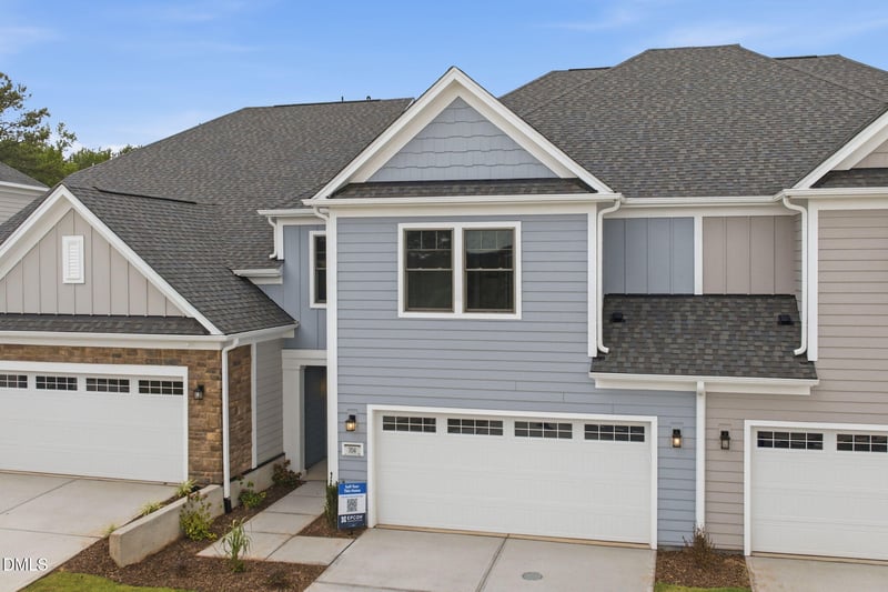 704 Blackpool Dr, Durham, NC 27703