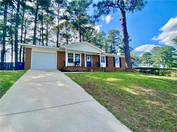 704 Edgehill Rd, Fayetteville, NC 28314