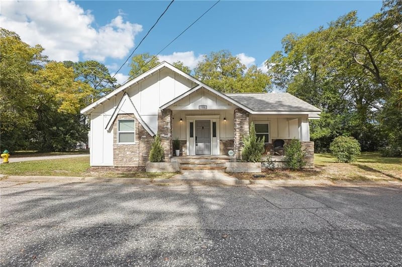 704 Ellis St, Fayetteville, NC 28301