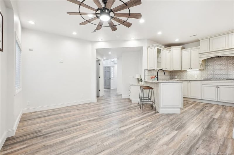 704 Ellis St, Fayetteville, NC 28301