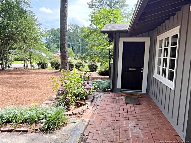 704 Fitts St, Sanford, NC 27330