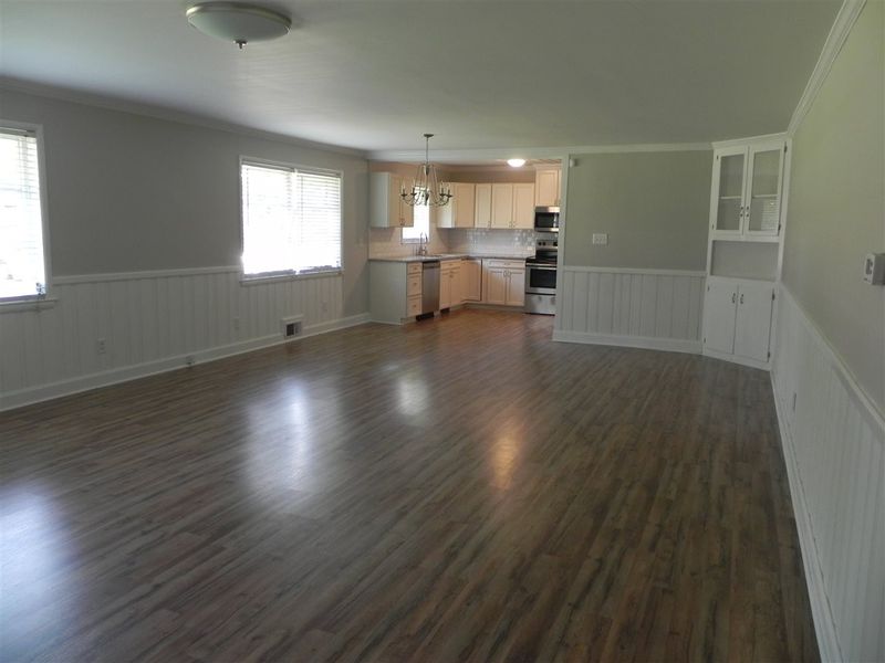 704 Forest Rd, Goldsboro, NC 27534