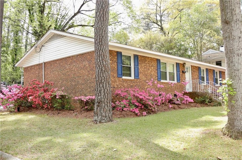 704 Glenwood Dr, Fayetteville, NC 28305