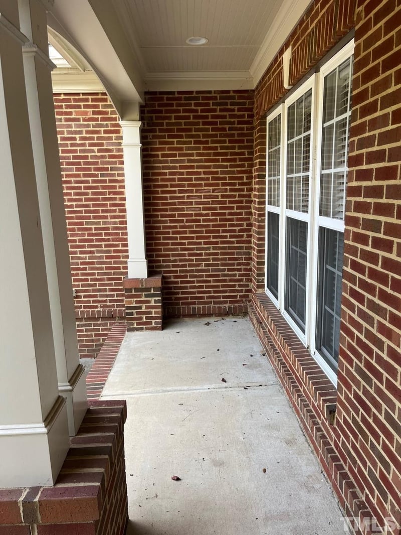 704 Huntsworth Pl, Cary, NC 27513