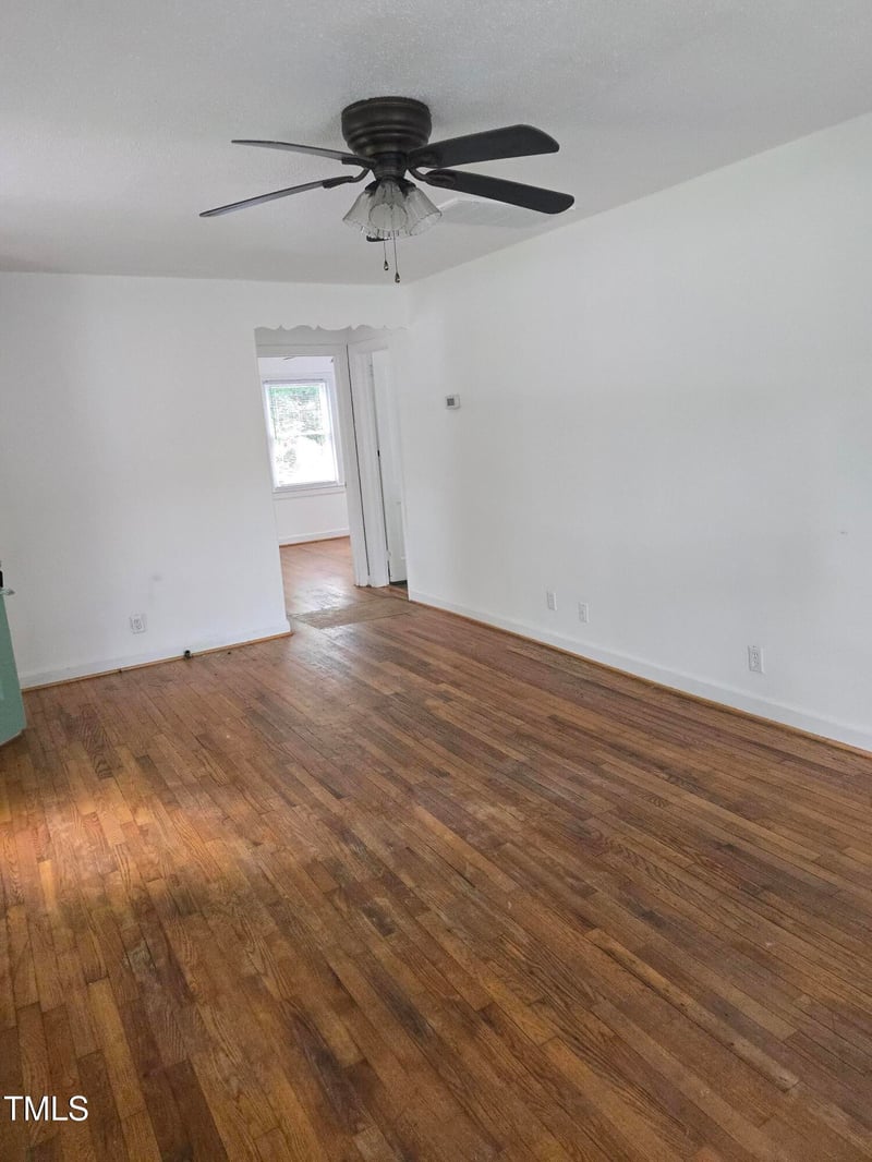704 King Charles Rd, Raleigh, NC 27610
