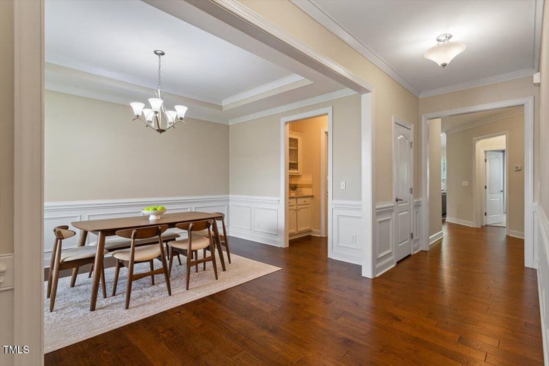 704 Long Lake Dr, Fuquay Varina, NC 27526