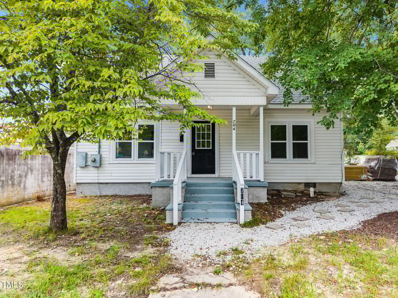 704 Main St, Louisburg, NC 27549