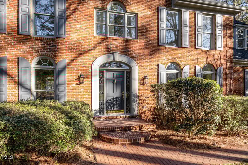 704 Misty Isle Pl, Raleigh, NC 27615