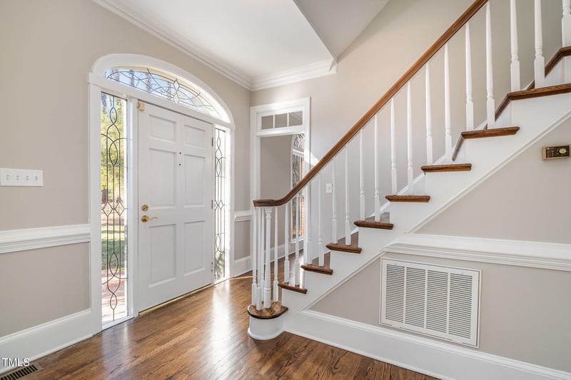 704 Misty Isle Pl, Raleigh, NC 27615