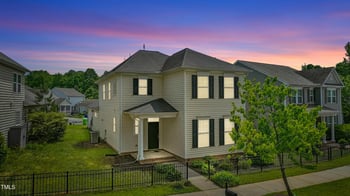 704 Moonbeam Dr, Raleigh, NC 27603