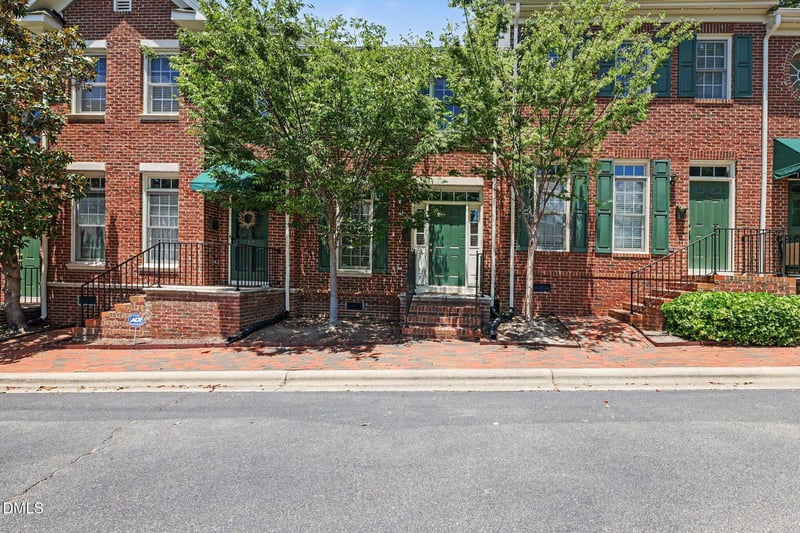 704 Parkham Ln, Raleigh, NC 27603