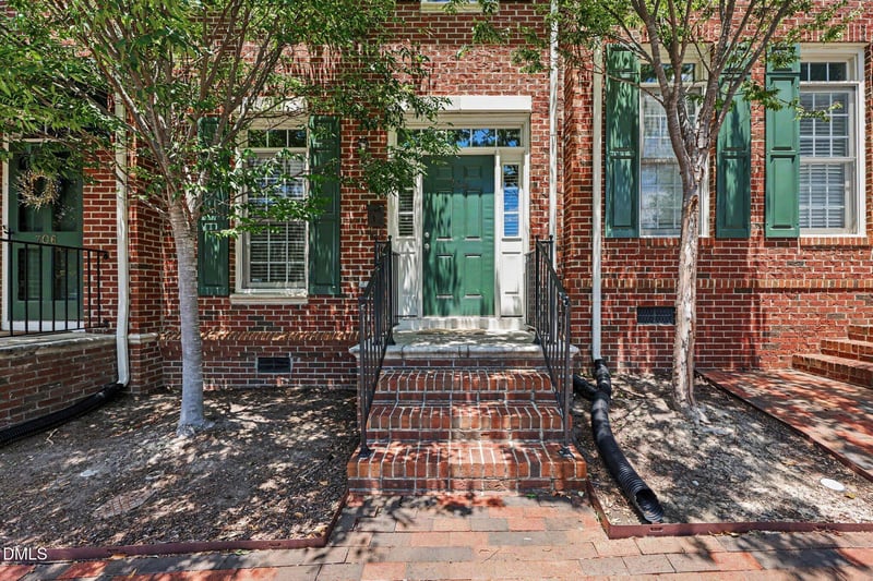704 Parkham Ln, Raleigh, NC 27603
