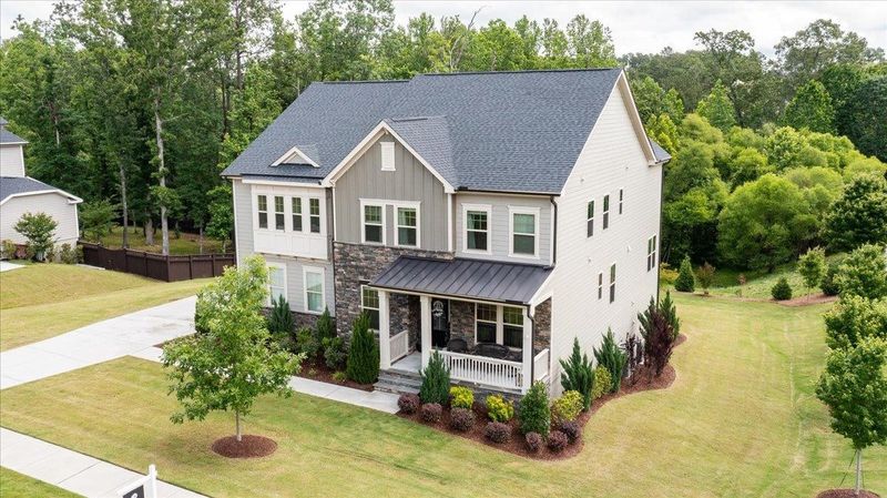 704 Peninsula Forest Pl, Cary, NC 27519